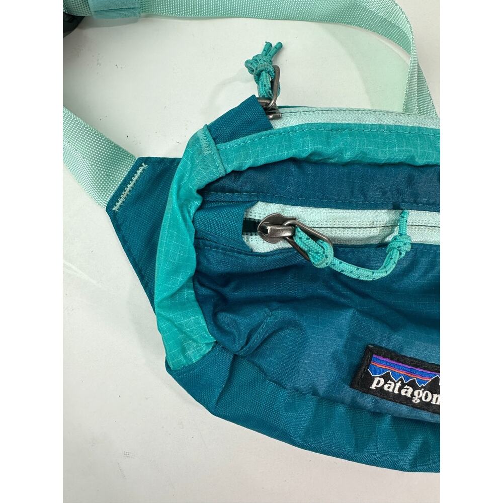 Patagonia Ultralight Black Hole Mini Waist Teal Blue Belt Bag Fanny Pack One Sz - Picture 2 of 8